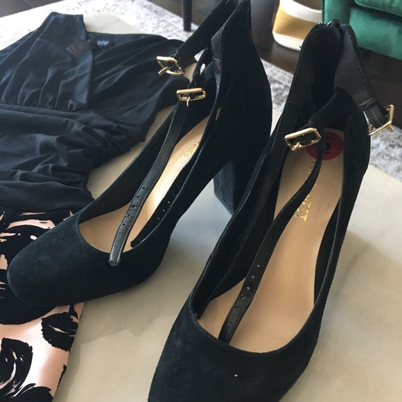 Nine west black pumps - Picture 2 of 3